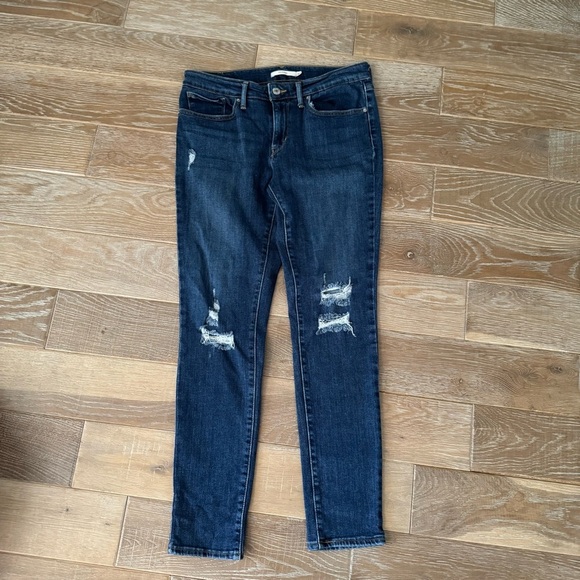 Levi Strauss Distressed Skinny Jeans - Picture 1 of 4
